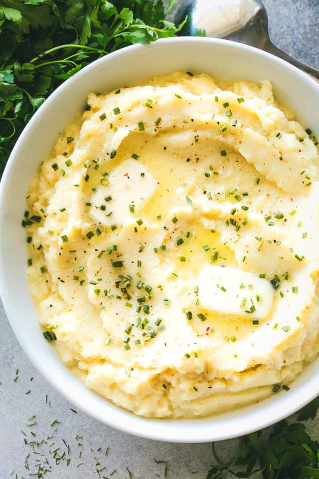 Instant Pot Mashed Cauliflower with Garlic and Chives